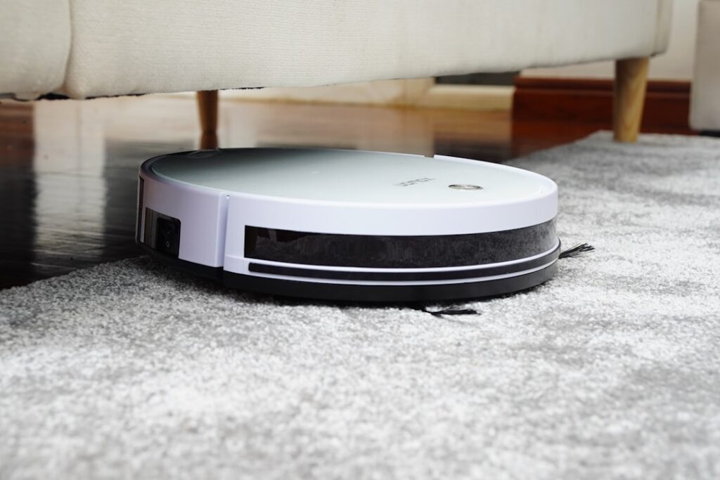 Robot Hút Bụi với 3 chức năng ✅ Lau Nhà ✅ Quét Nhà ✅ Hút Bụi hiệu quả trên mọi loại sàn Nhiều ưu đãi hấp dẫn đang chờ đón bạn tại Kowon vn https://kowon.vn/robot-hut-bui-cp395.html